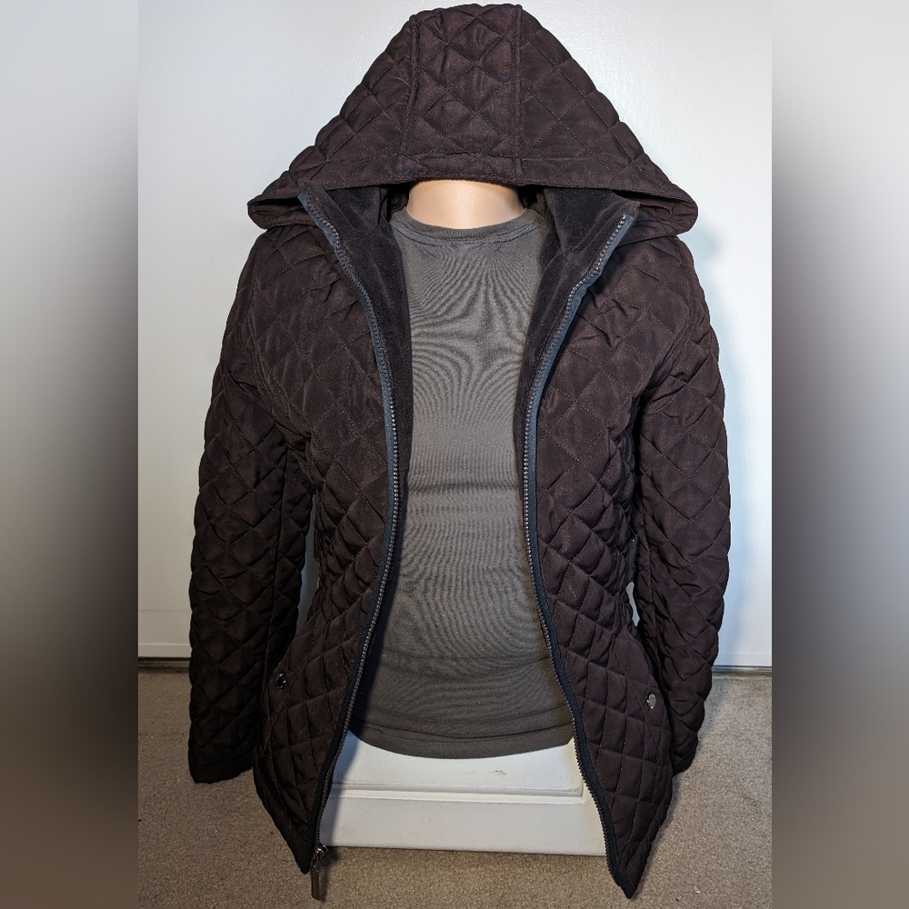 Women's Liz Claiborne quilted puffy winter zippered jacket with removable hood